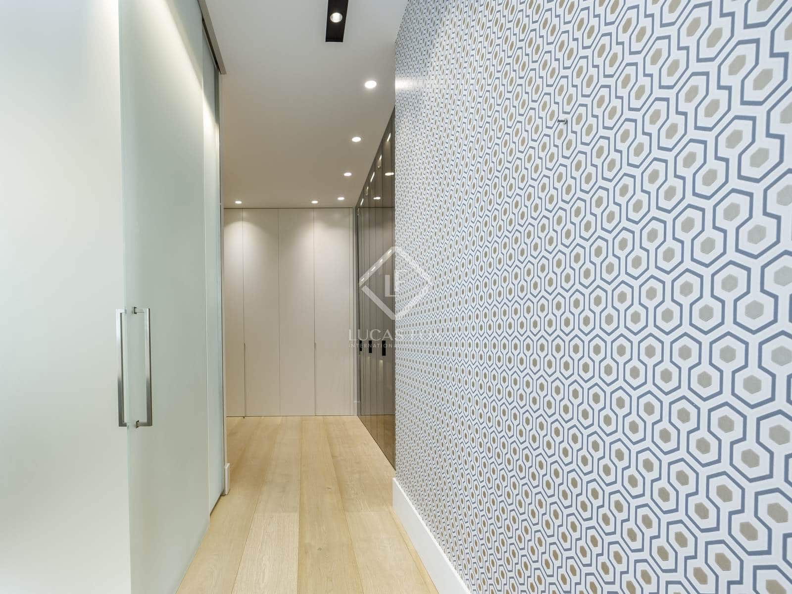 4 quarto Apartamento para arrendar em Valencia cidade - 5 000 € (Ref: 8420666)