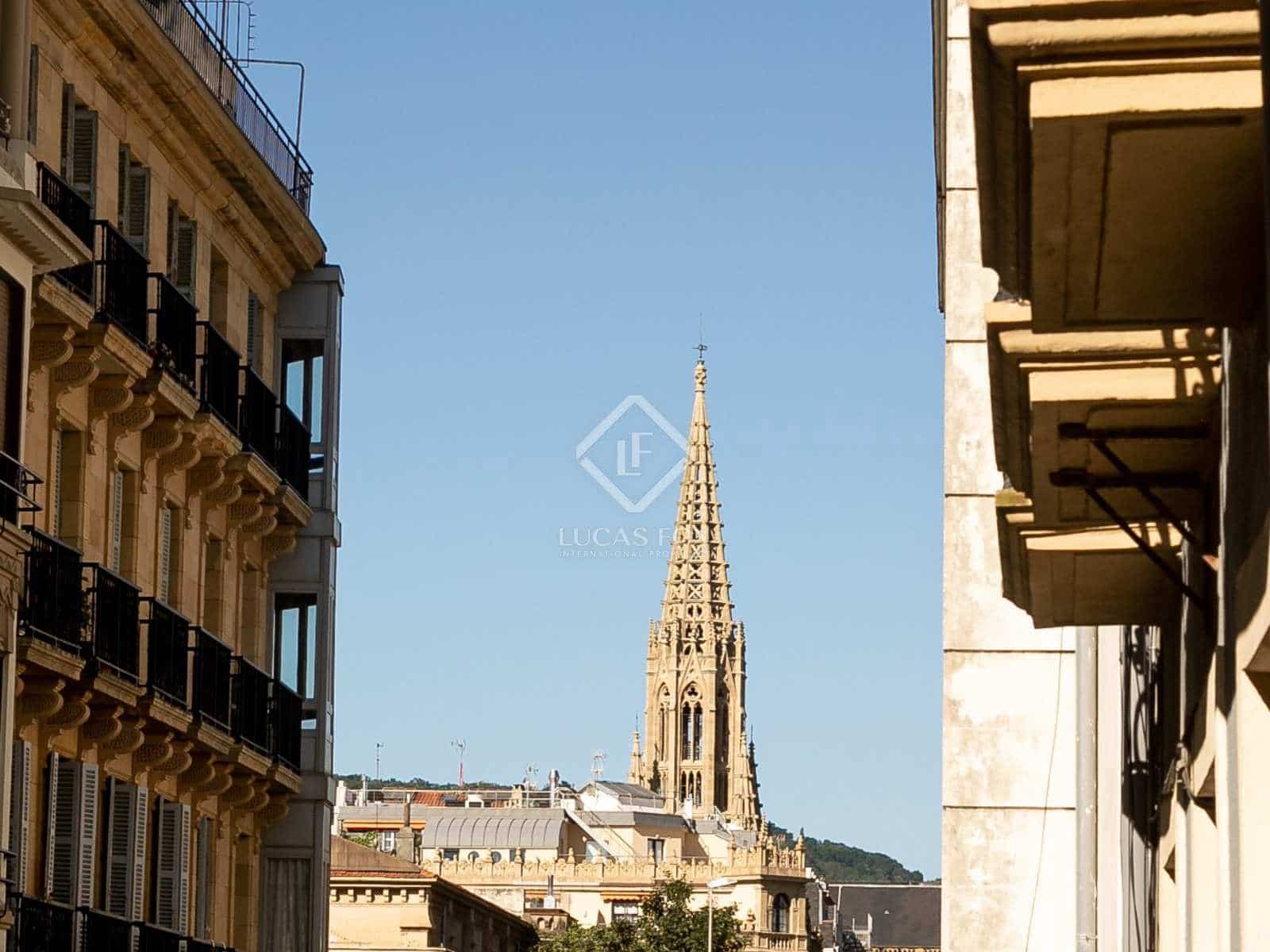 1 bedroom Apartment for rent in Donostia-San Sebastian - € 4,900 (Ref: 8421742)