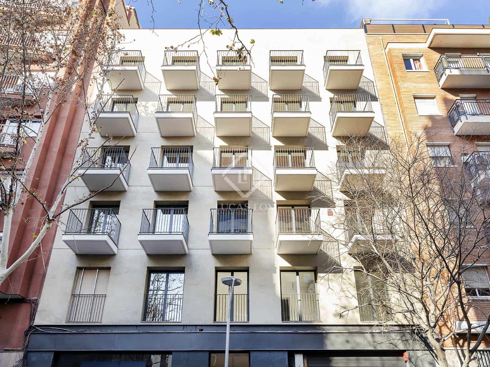 2 soveværelse Lejlighed til leje i Barcelona by med swimmingpool - € 2.500 (Ref: 8422376)