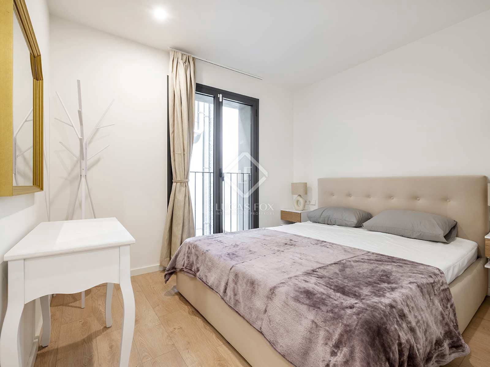 2 soveværelse Lejlighed til leje i Barcelona by med swimmingpool - € 2.500 (Ref: 8422376)