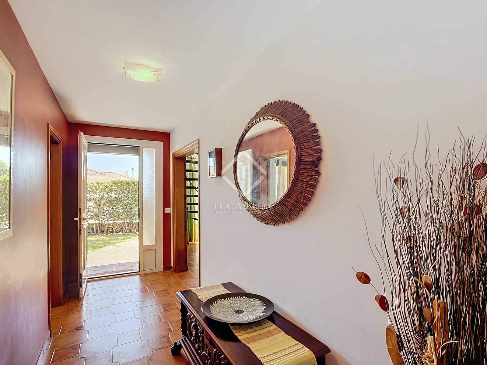 4 soveværelse Villa til salg i Ciutadella de Menorca med swimmingpool garage - € 725.000 (Ref: 8422379)