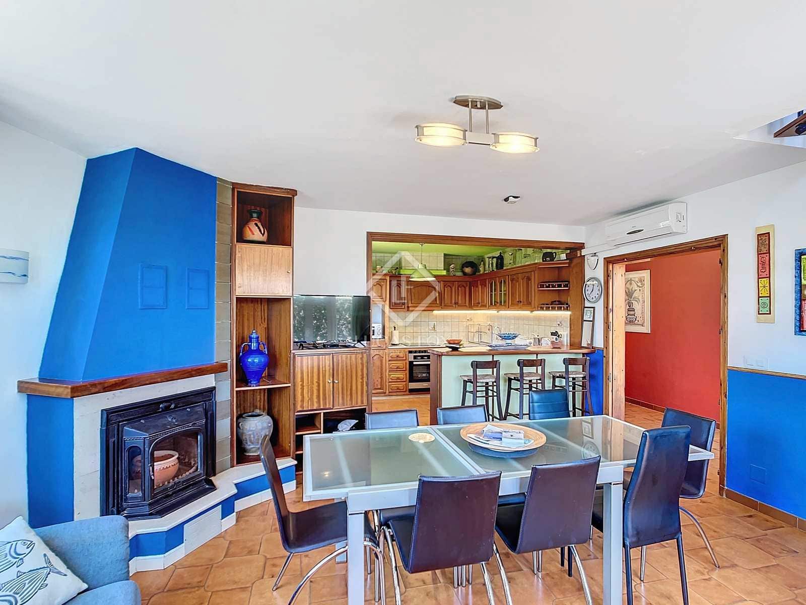 4 soveværelse Villa til salg i Ciutadella de Menorca med swimmingpool garage - € 725.000 (Ref: 8422379)