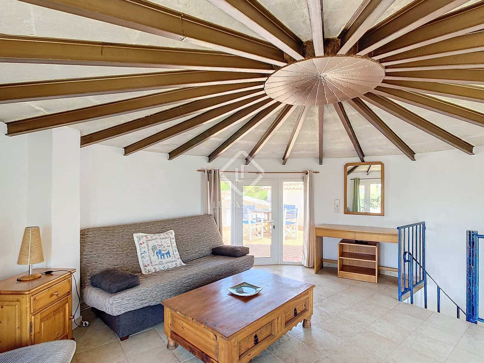 4 soveværelse Villa til salg i Ciutadella de Menorca med swimmingpool garage - € 725.000 (Ref: 8422379)