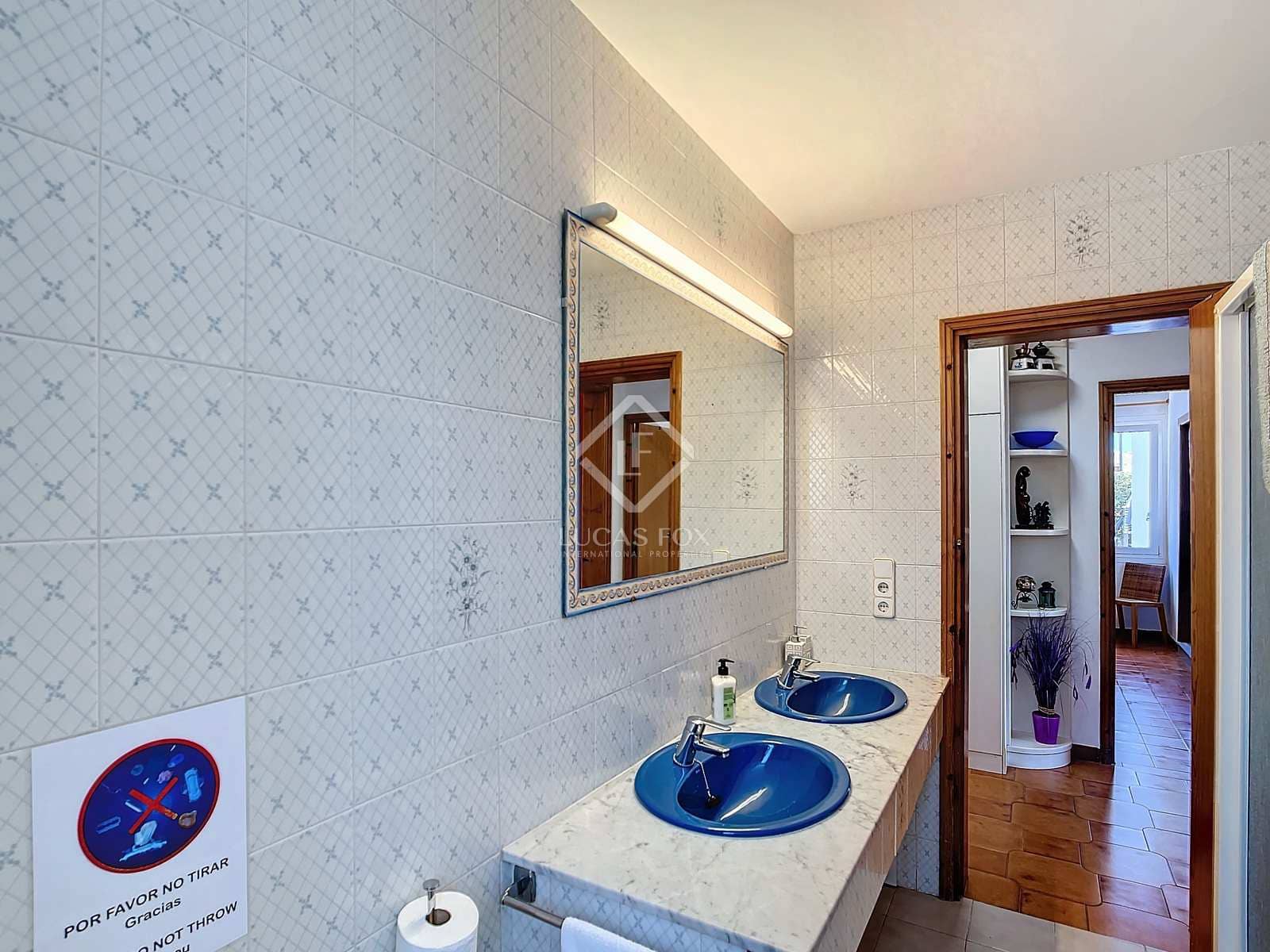 4 soveværelse Villa til salg i Ciutadella de Menorca med swimmingpool garage - € 725.000 (Ref: 8422379)