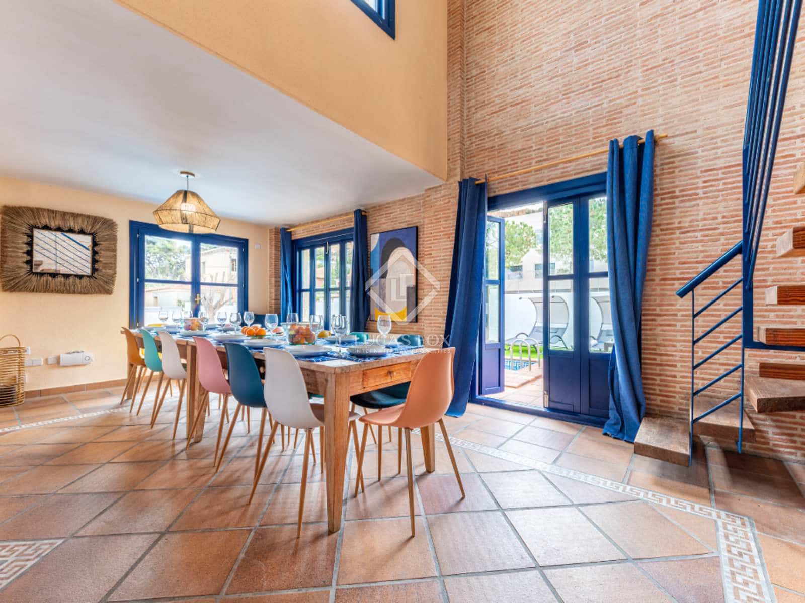 6 Zimmer Villa zu verkaufen in Alicante / Alacant Stadt mit Pool - 1.400.000 € (Ref: 8422670)