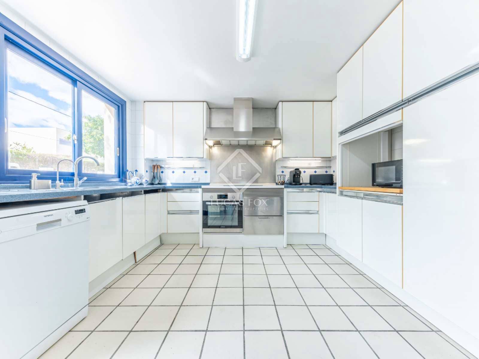 6 Zimmer Villa zu verkaufen in Alicante / Alacant Stadt mit Pool - 1.400.000 € (Ref: 8422670)