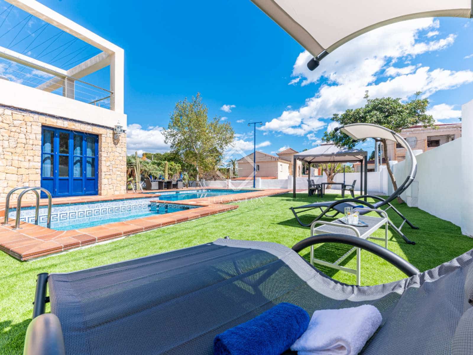 6 Zimmer Villa zu verkaufen in Alicante / Alacant Stadt mit Pool - 1.400.000 € (Ref: 8422670)