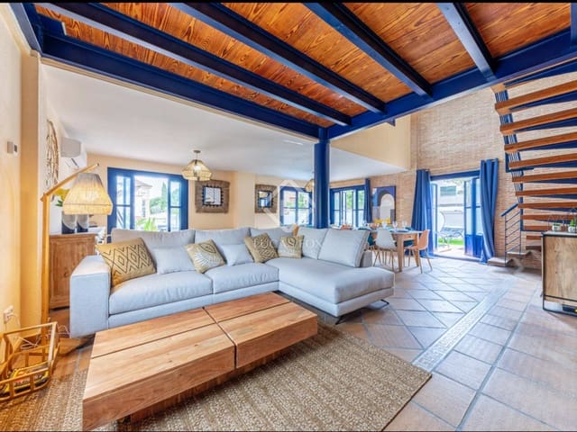 6 Zimmer Villa zu verkaufen in Alicante / Alacant Stadt mit Pool - 1.400.000 € (Ref: 8422670)