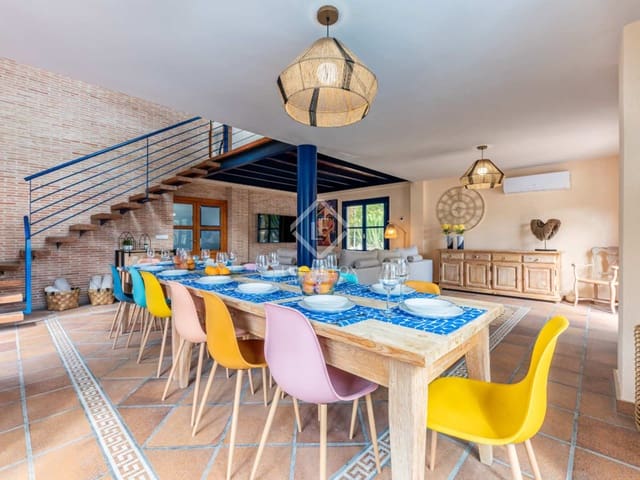 6 Zimmer Villa zu verkaufen in Alicante / Alacant Stadt mit Pool - 1.400.000 € (Ref: 8422670)