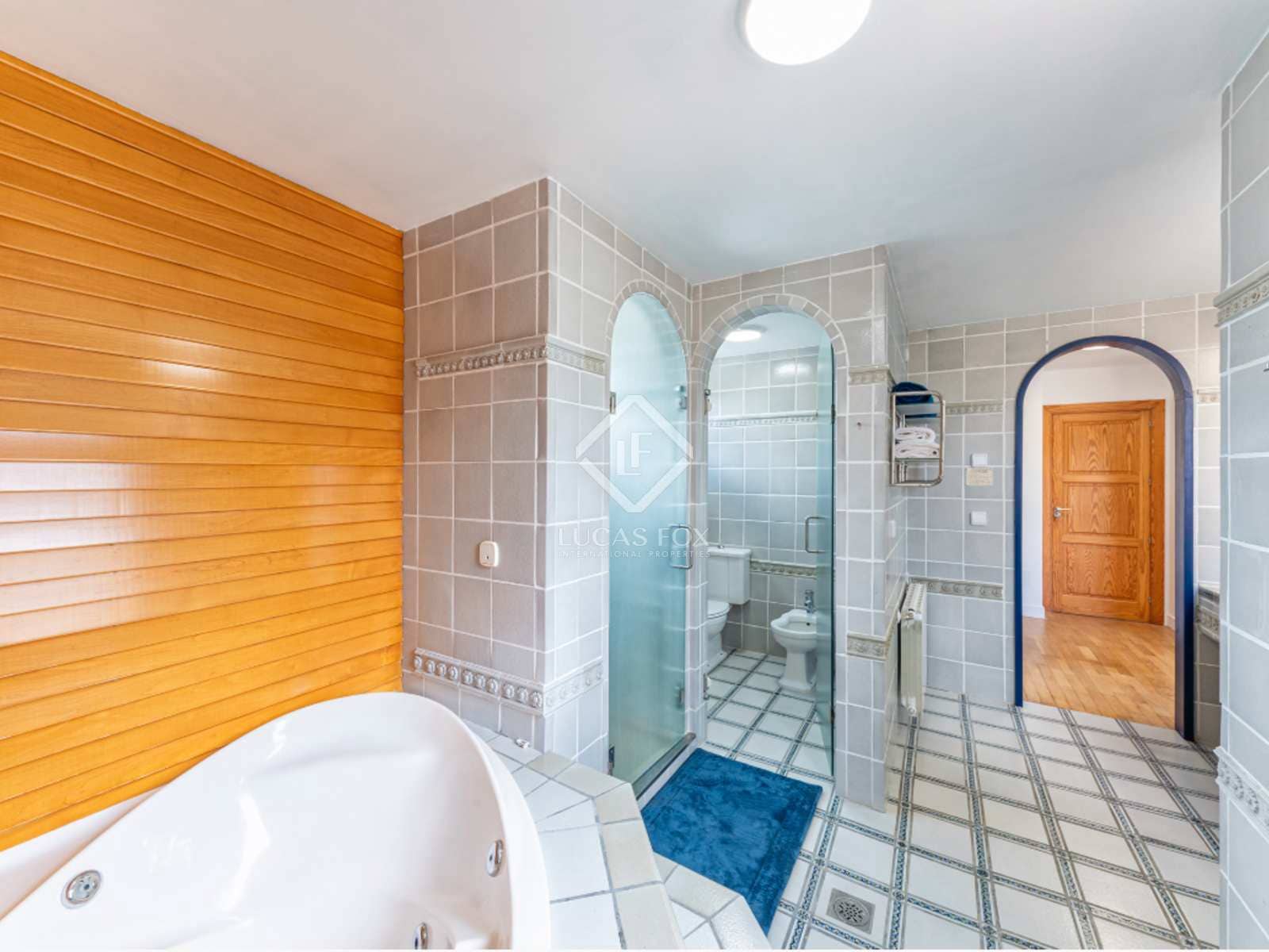 6 Zimmer Villa zu verkaufen in Alicante / Alacant Stadt mit Pool - 1.400.000 € (Ref: 8422670)