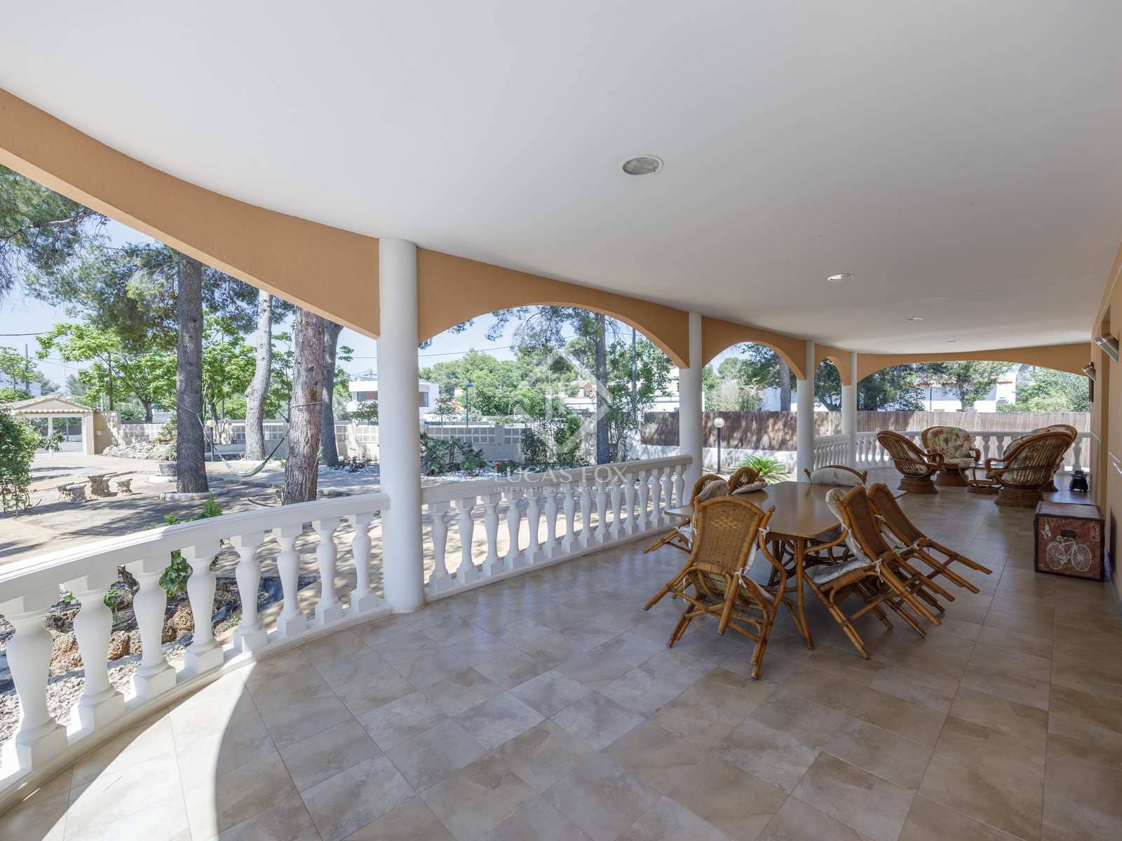 Chalet de 8 habitaciones en La Cañada en venta con piscina garaje - 1.600.000 € (Ref: 8422673)