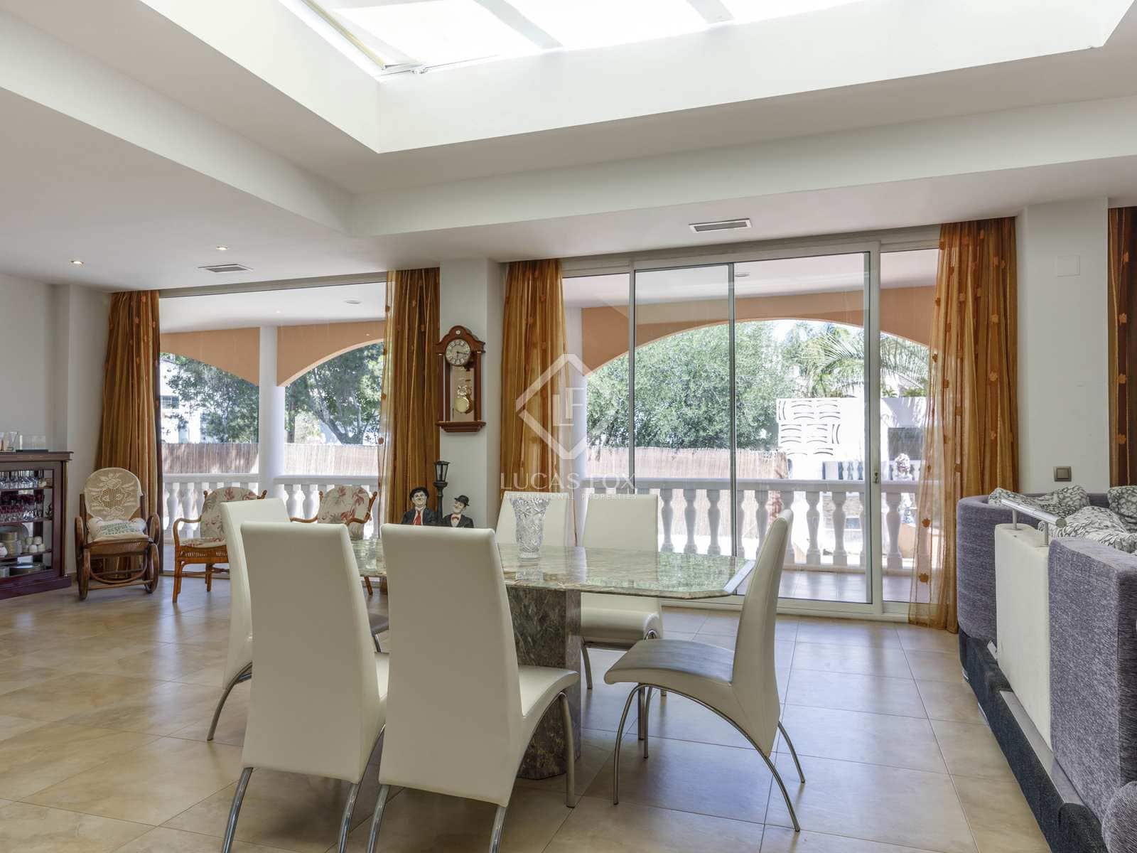 Chalet de 8 habitaciones en La Cañada en venta con piscina garaje - 1.600.000 € (Ref: 8422673)