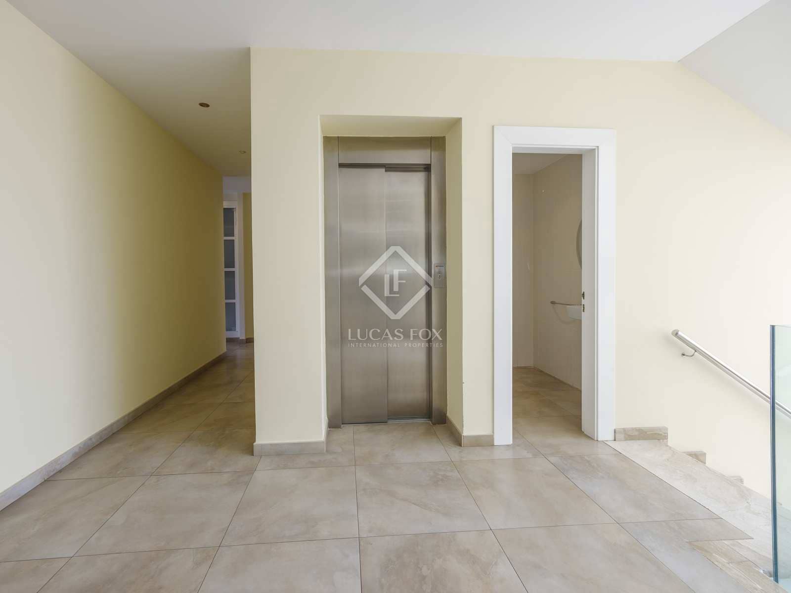 Chalet de 8 habitaciones en La Cañada en venta con piscina garaje - 1.600.000 € (Ref: 8422673)