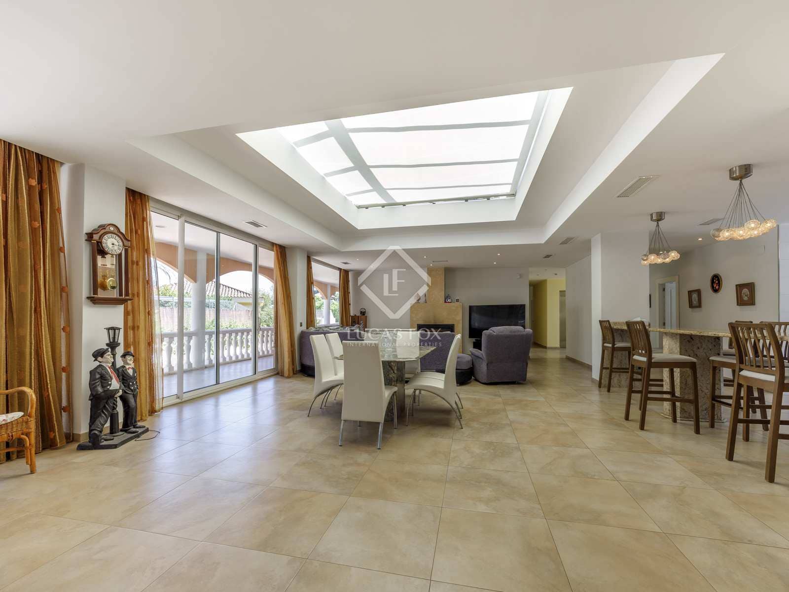 Chalet de 8 habitaciones en La Cañada en venta con piscina garaje - 1.600.000 € (Ref: 8422673)