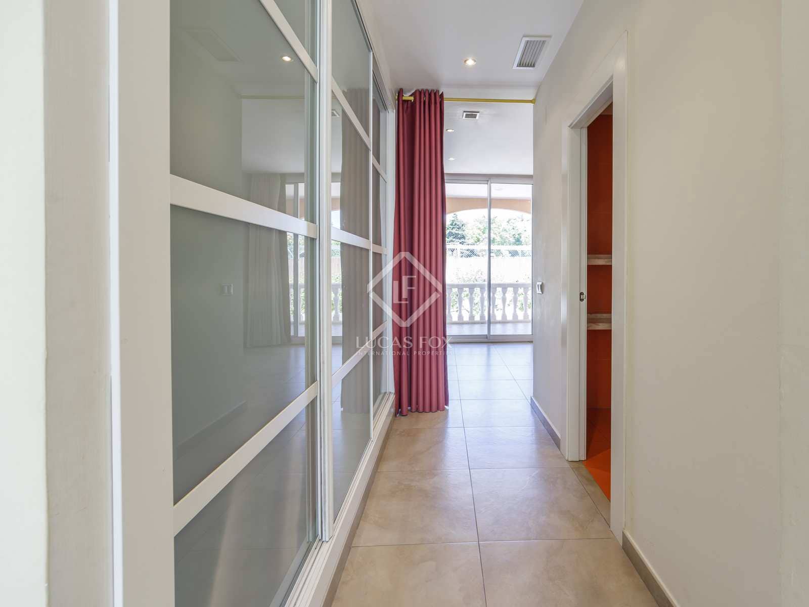 Chalet de 8 habitaciones en La Cañada en venta con piscina garaje - 1.600.000 € (Ref: 8422673)