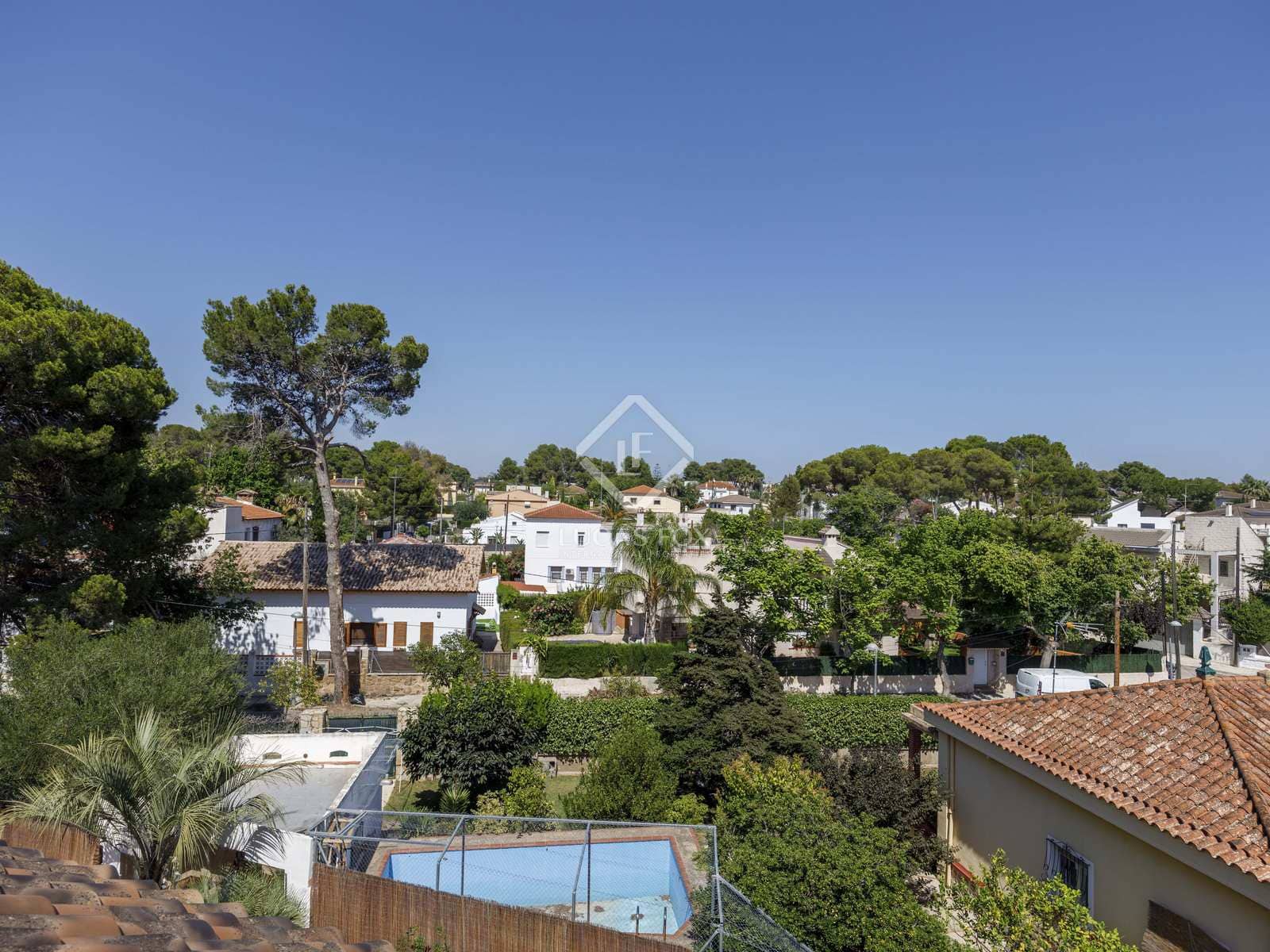 Chalet de 8 habitaciones en La Cañada en venta con piscina garaje - 1.600.000 € (Ref: 8422673)