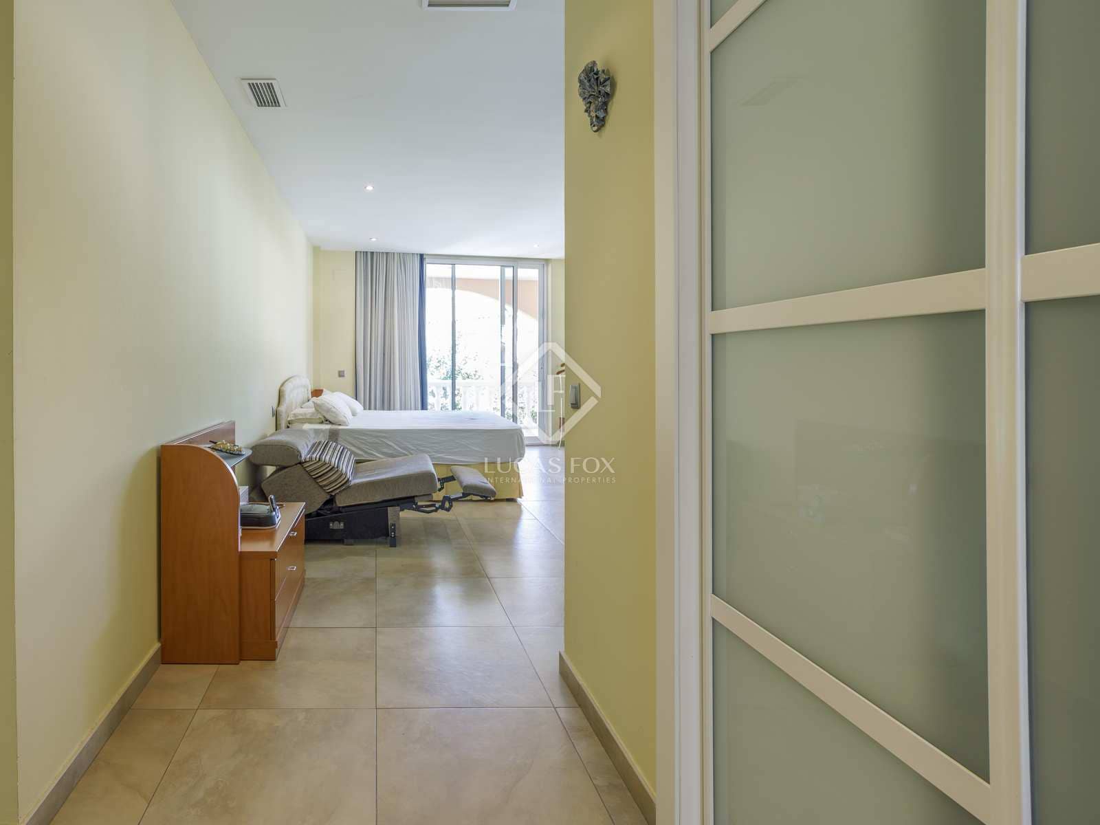 Chalet de 8 habitaciones en La Cañada en venta con piscina garaje - 1.600.000 € (Ref: 8422673)