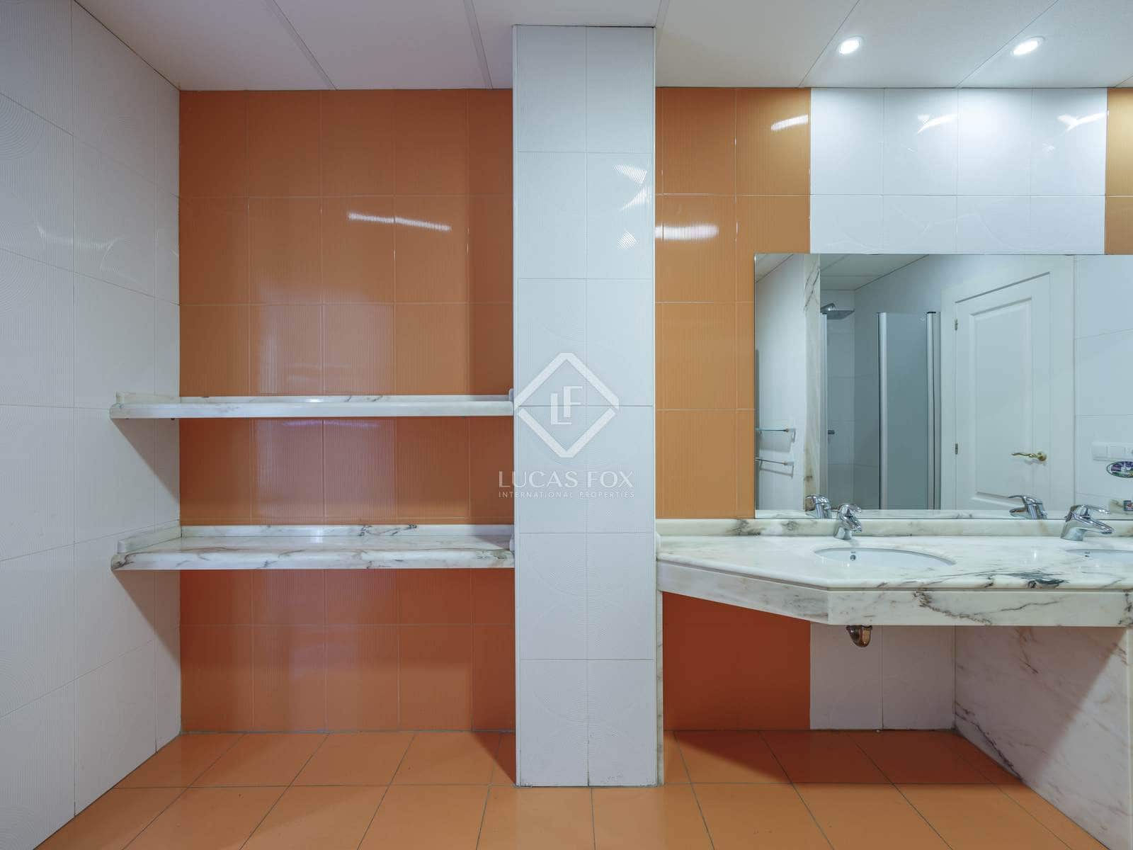 Chalet de 8 habitaciones en La Cañada en venta con piscina garaje - 1.600.000 € (Ref: 8422673)