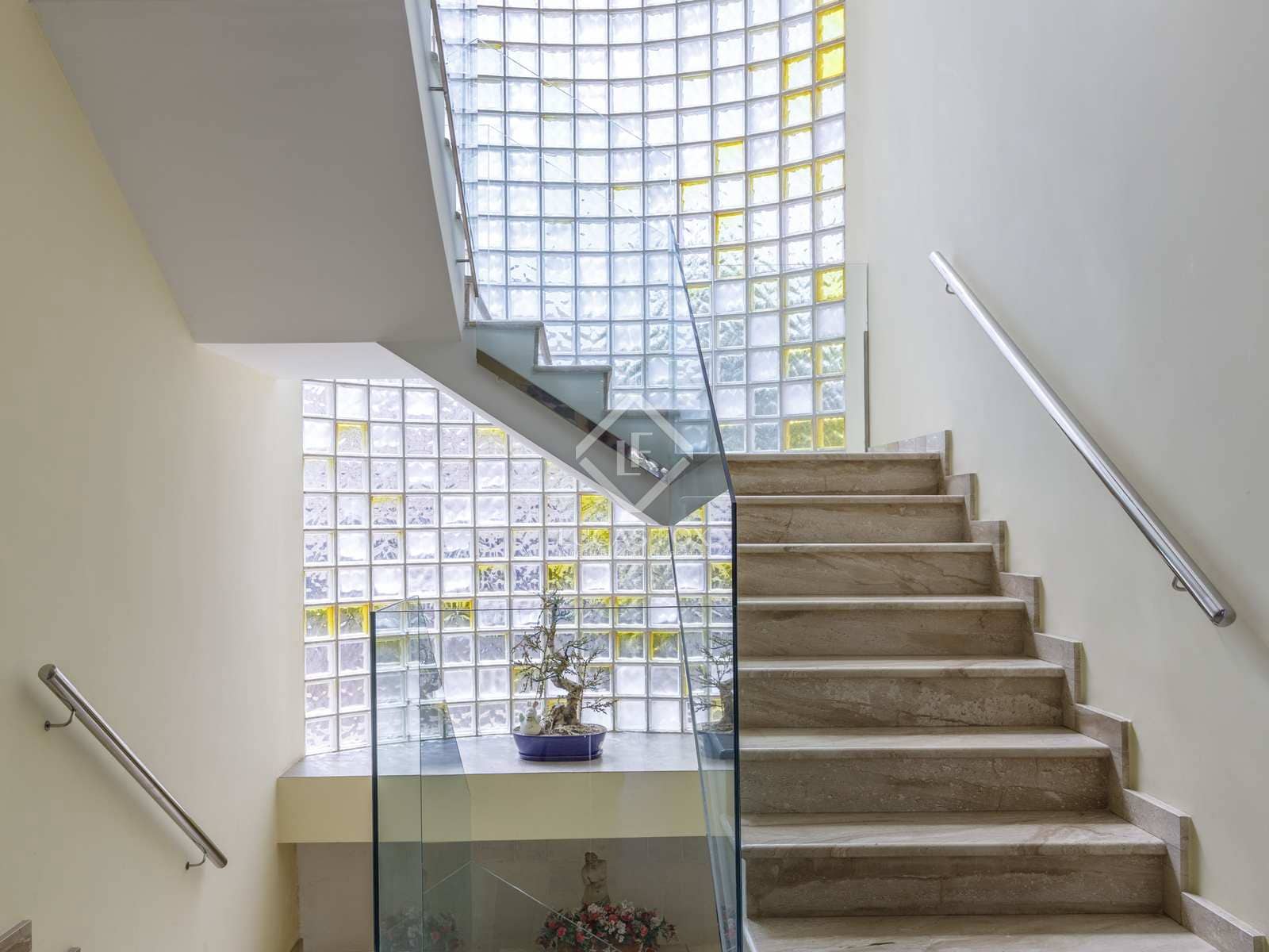 Chalet de 8 habitaciones en La Cañada en venta con piscina garaje - 1.600.000 € (Ref: 8422673)