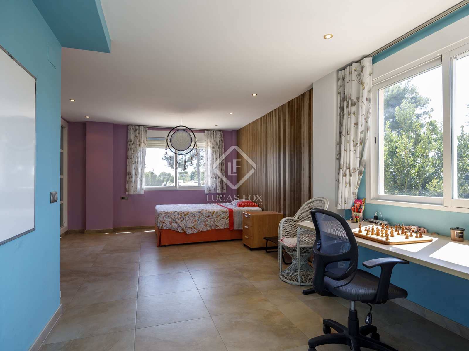 Chalet de 8 habitaciones en La Cañada en venta con piscina garaje - 1.600.000 € (Ref: 8422673)