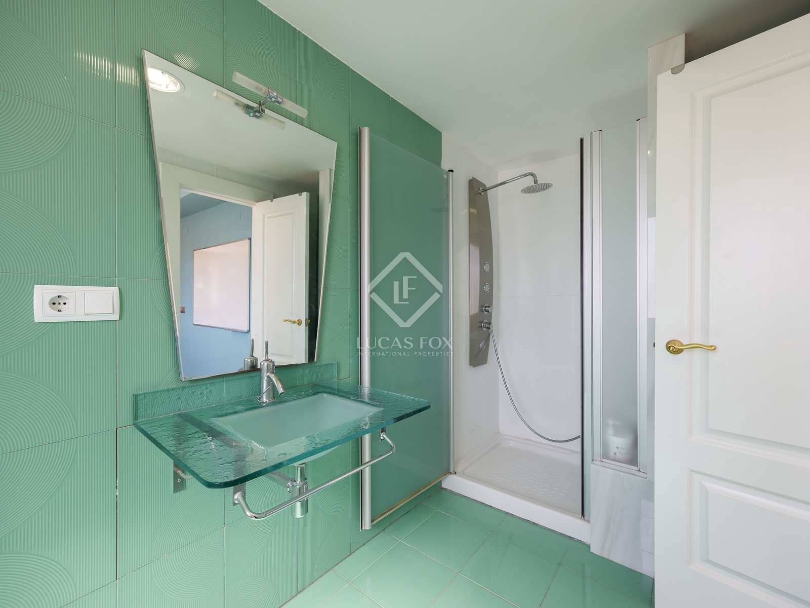 Chalet de 8 habitaciones en La Cañada en venta con piscina garaje - 1.600.000 € (Ref: 8422673)