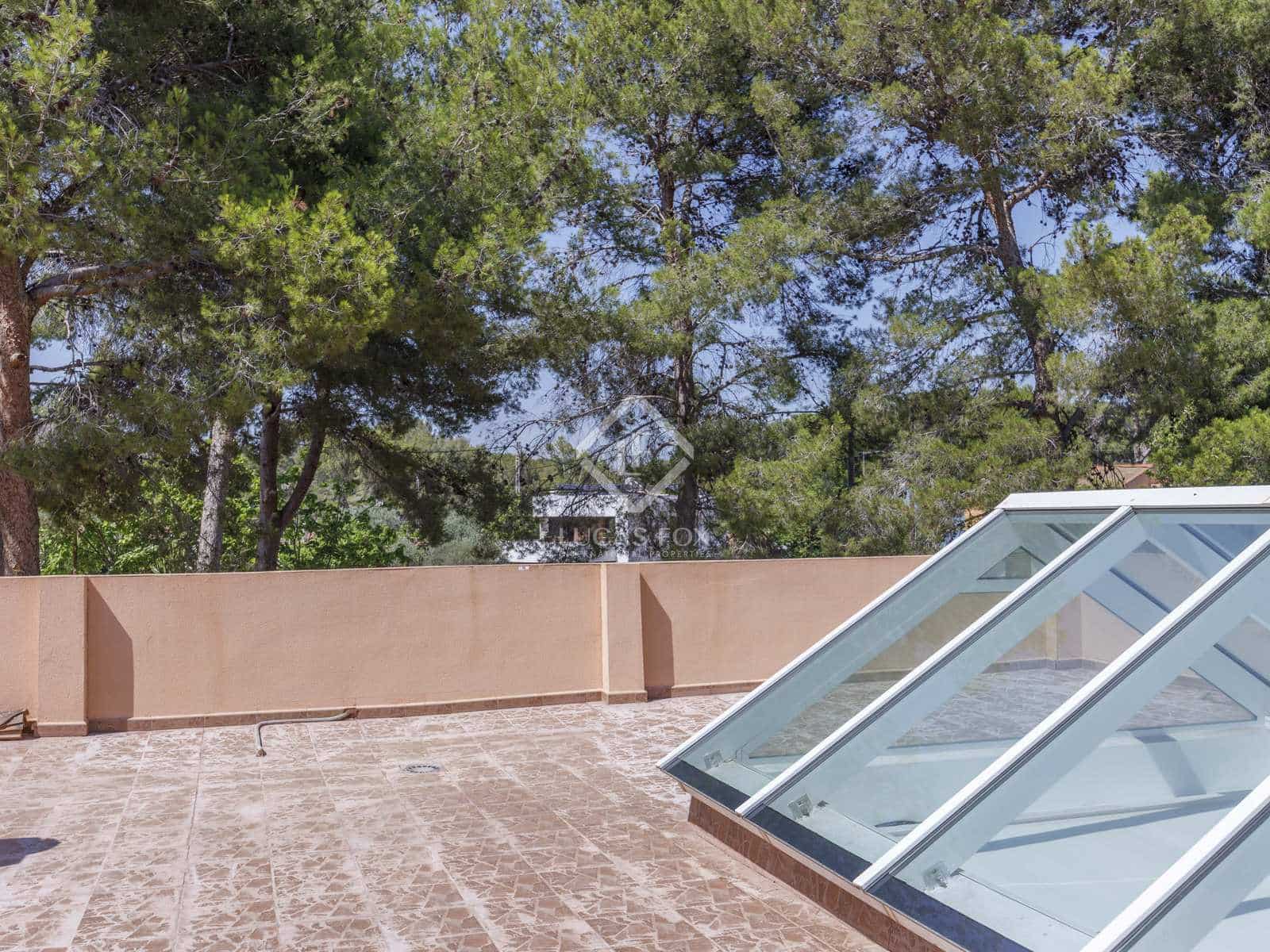 Chalet de 8 habitaciones en La Cañada en venta con piscina garaje - 1.600.000 € (Ref: 8422673)