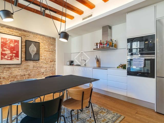 2 soveværelse Lejlighed til salg i Barcelona by - € 545.000 (Ref: 8426753)