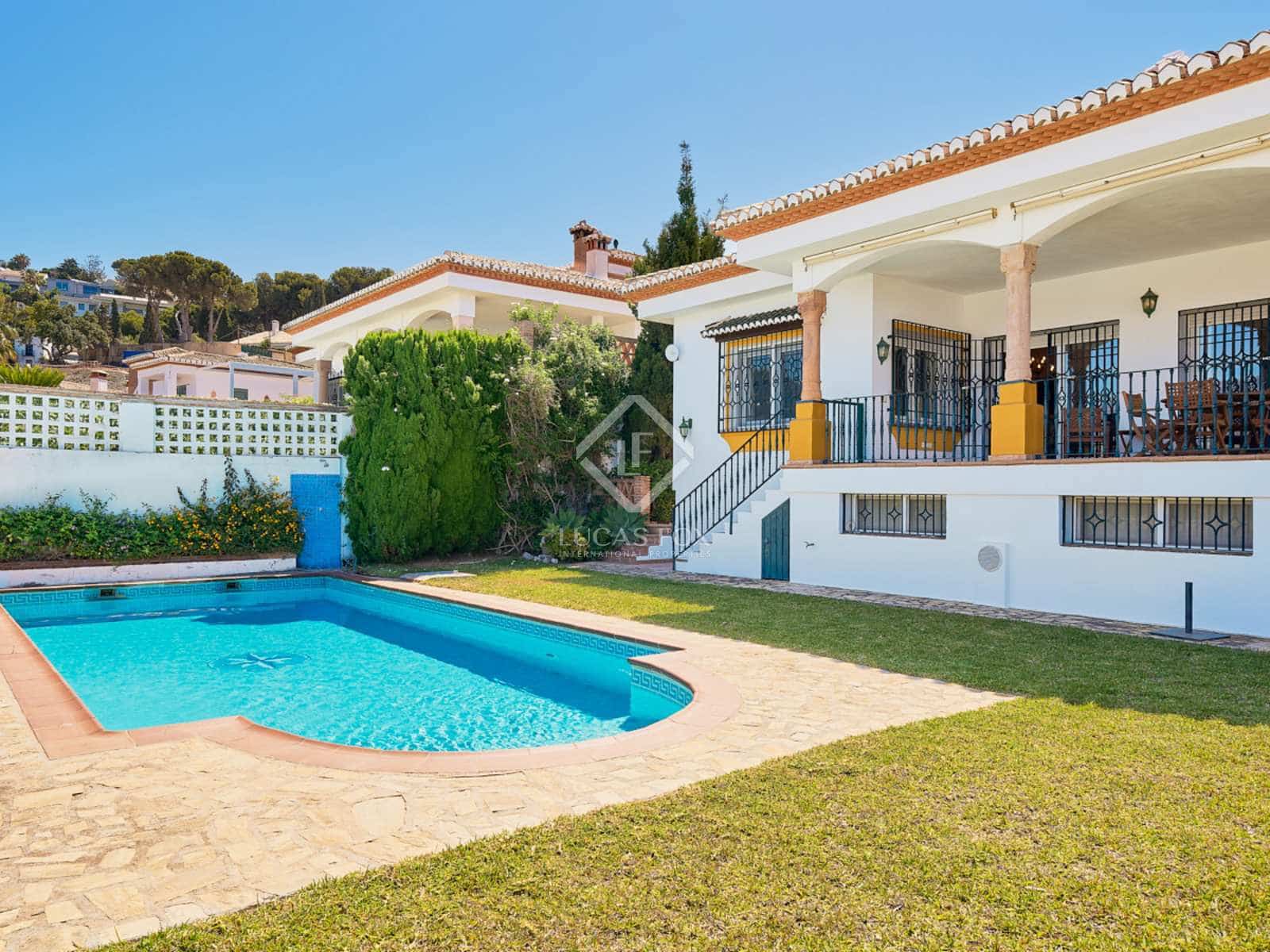 5 soveværelse Villa til salg i La Herradura med swimmingpool garage - € 1.650.000 (Ref: 8427889)