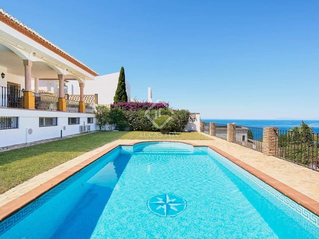 5 bedroom Villa for sale in La Herradura, Almuñécar with pool garage - € 1,650,000 (Ref: 8427889)