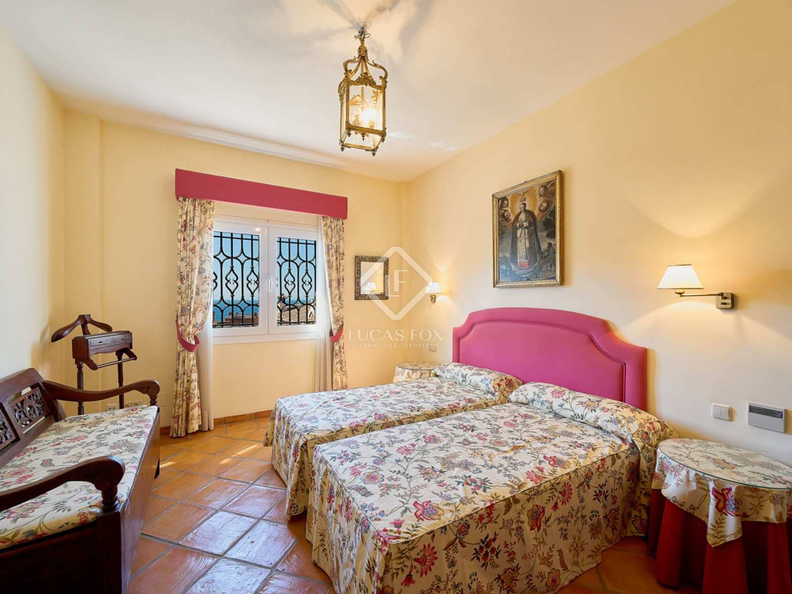 5 soveværelse Villa til salg i La Herradura med swimmingpool garage - € 1.650.000 (Ref: 8427889)