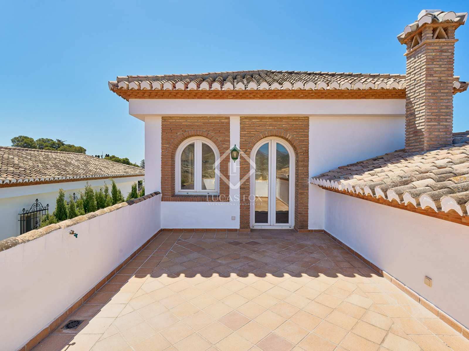 5 soveværelse Villa til salg i La Herradura med swimmingpool garage - € 1.650.000 (Ref: 8427889)