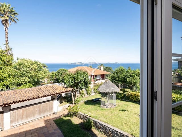6 Zimmer Villa zu verkaufen in Nigrán mit Pool Garage - 1.050.000 € (Ref: 8428073)