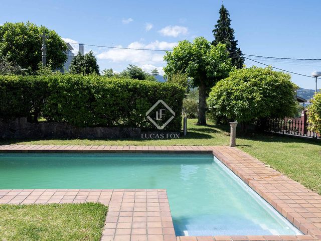 6 quarto Moradia para venda em Nigrán com piscina garagem - 860 000 € (Ref: 8428073)