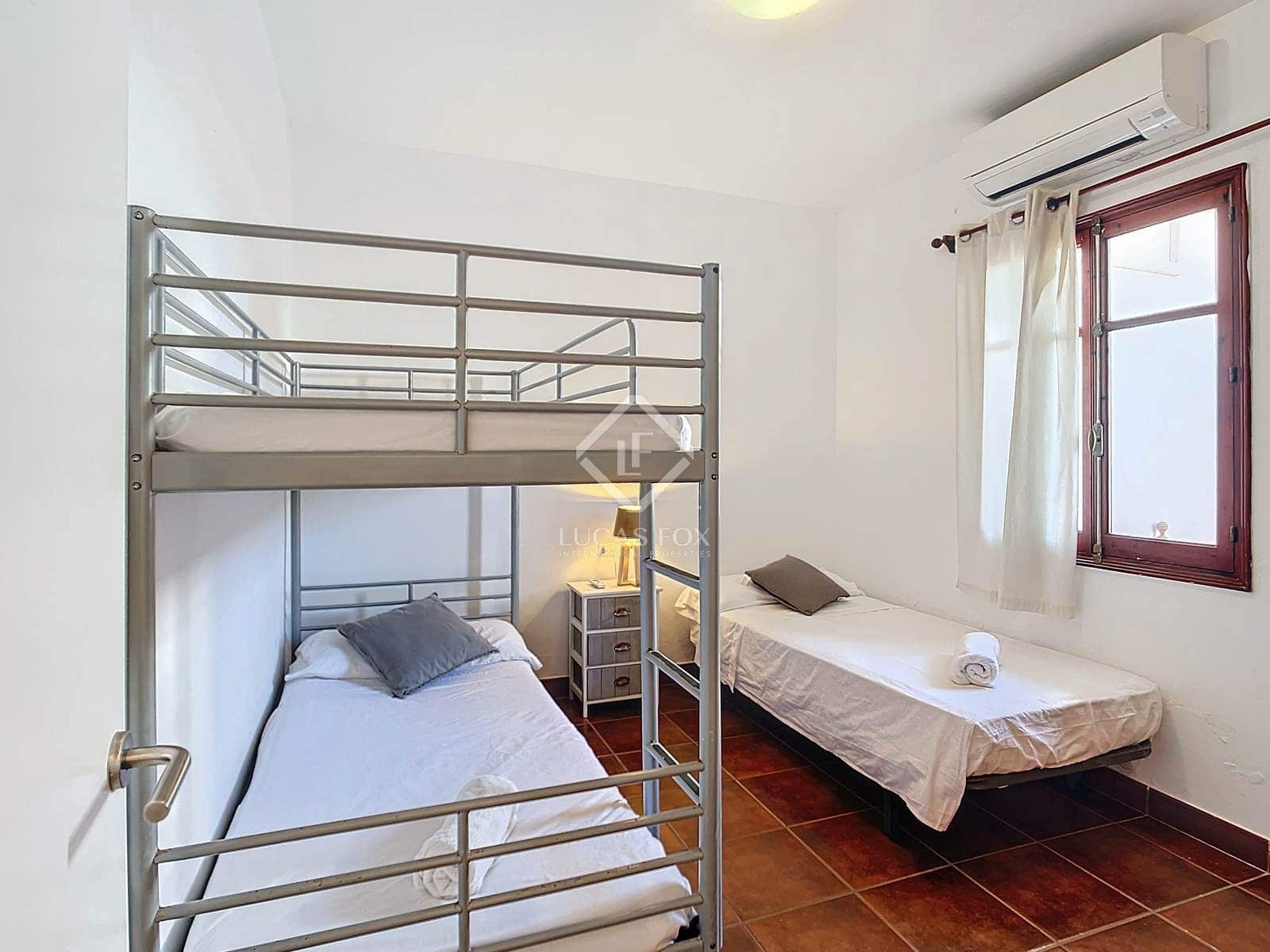 3 sypialnia Willa na sprzedaż w Ciutadella de Menorca z basenem garażem - 827 000 € (Ref: 8429326)