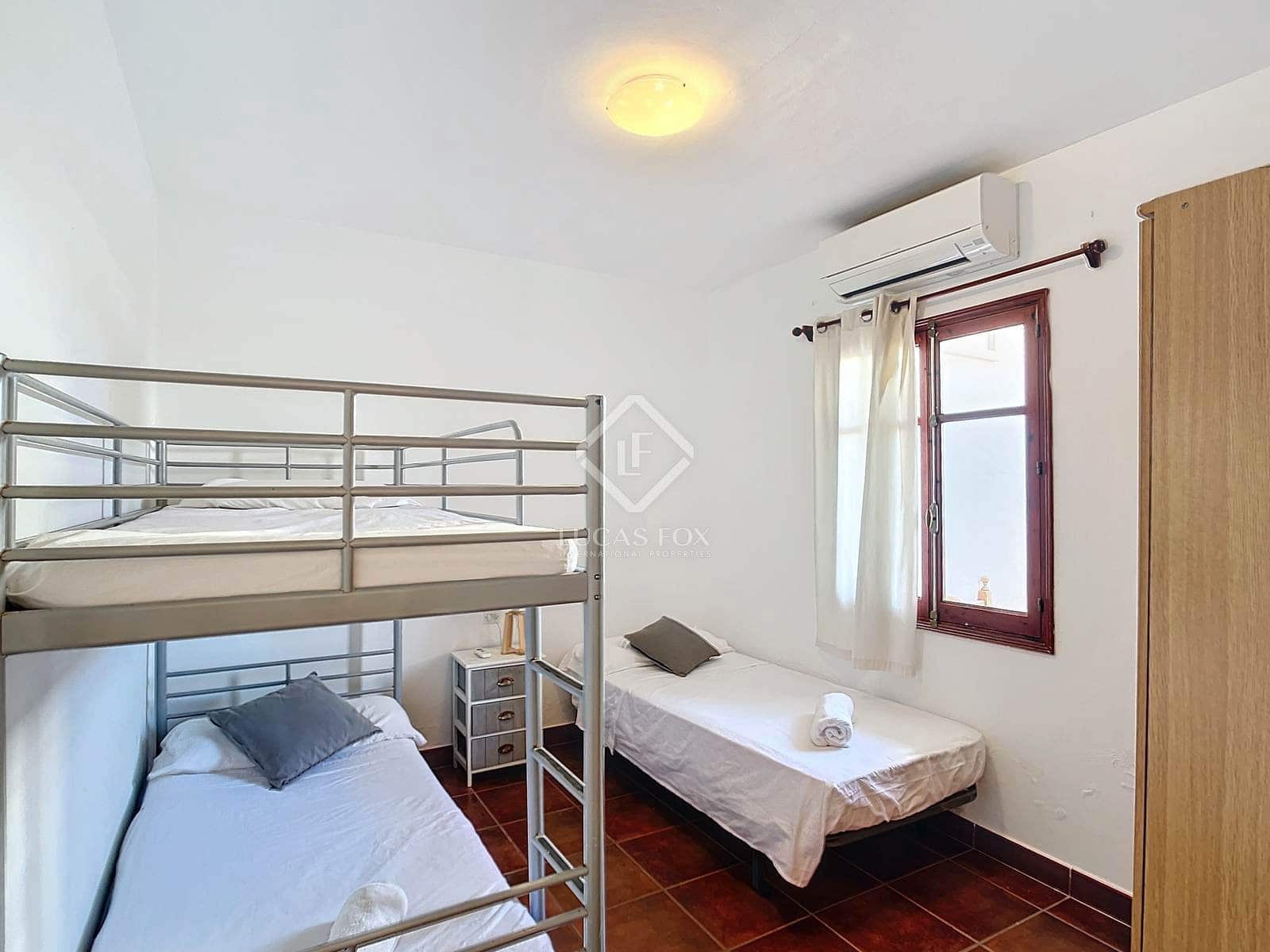 3 sypialnia Willa na sprzedaż w Ciutadella de Menorca z basenem garażem - 827 000 € (Ref: 8429326)