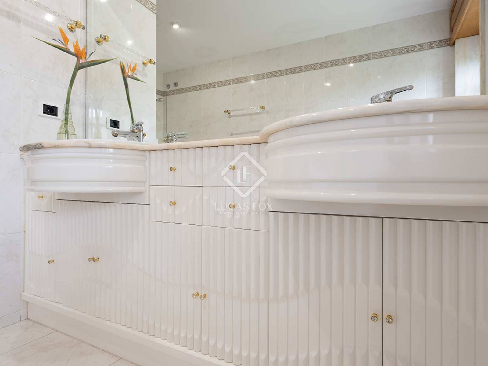 9 soveværelse Villa til salg i Santiago de Compostela med swimmingpool garage - € 1.200.000 (Ref: 8431976)