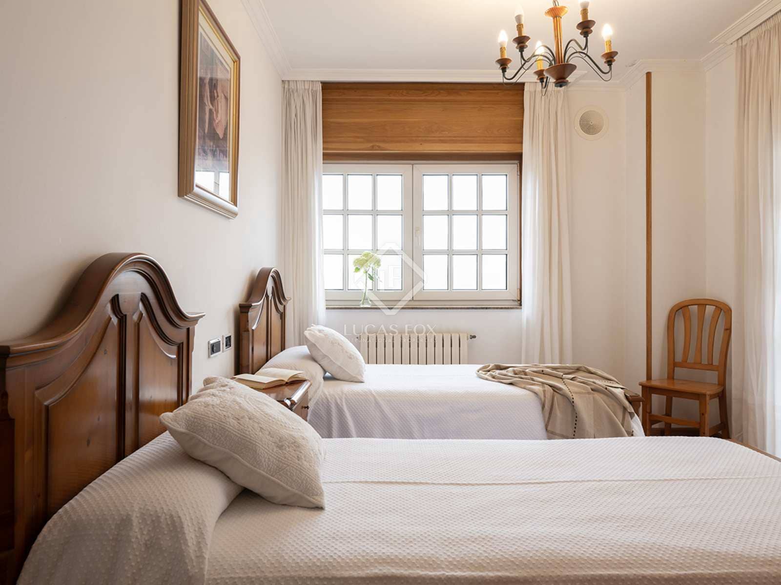 9 soveværelse Villa til salg i Santiago de Compostela med swimmingpool garage - € 1.200.000 (Ref: 8431976)