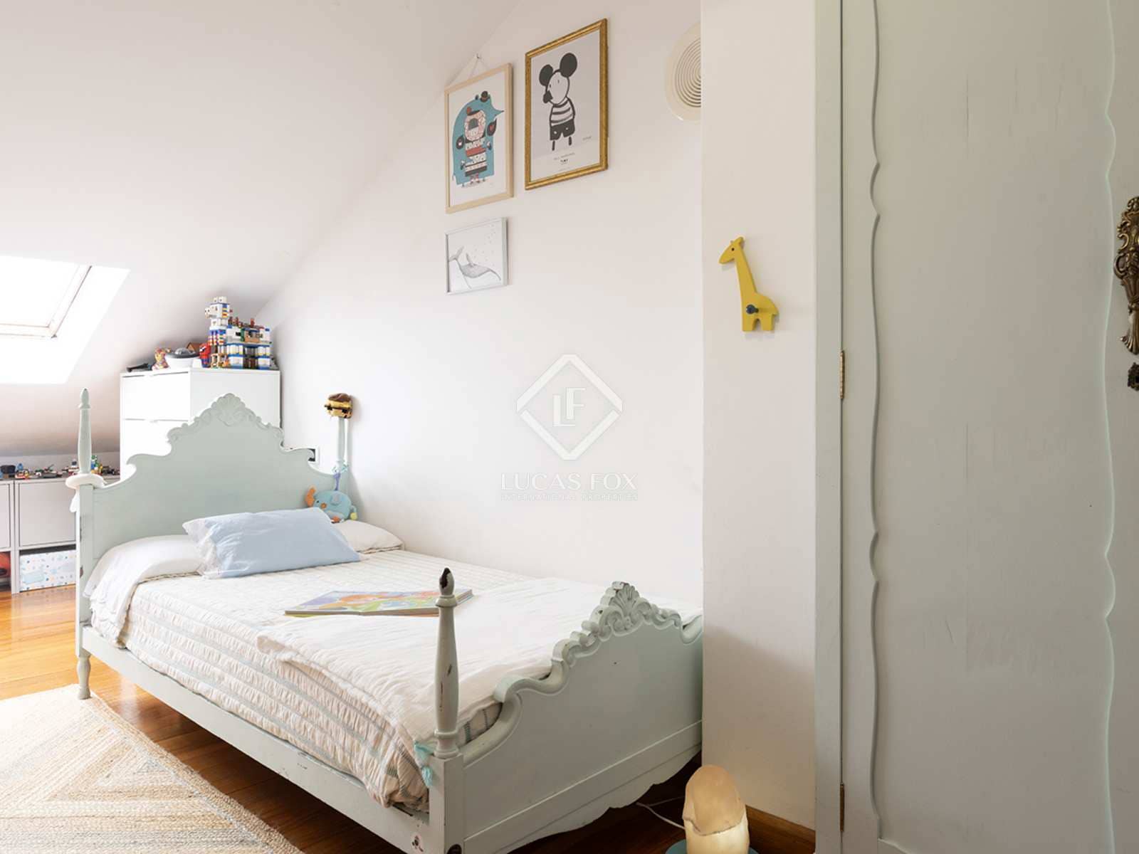 9 soveværelse Villa til salg i Santiago de Compostela med swimmingpool garage - € 1.200.000 (Ref: 8431976)