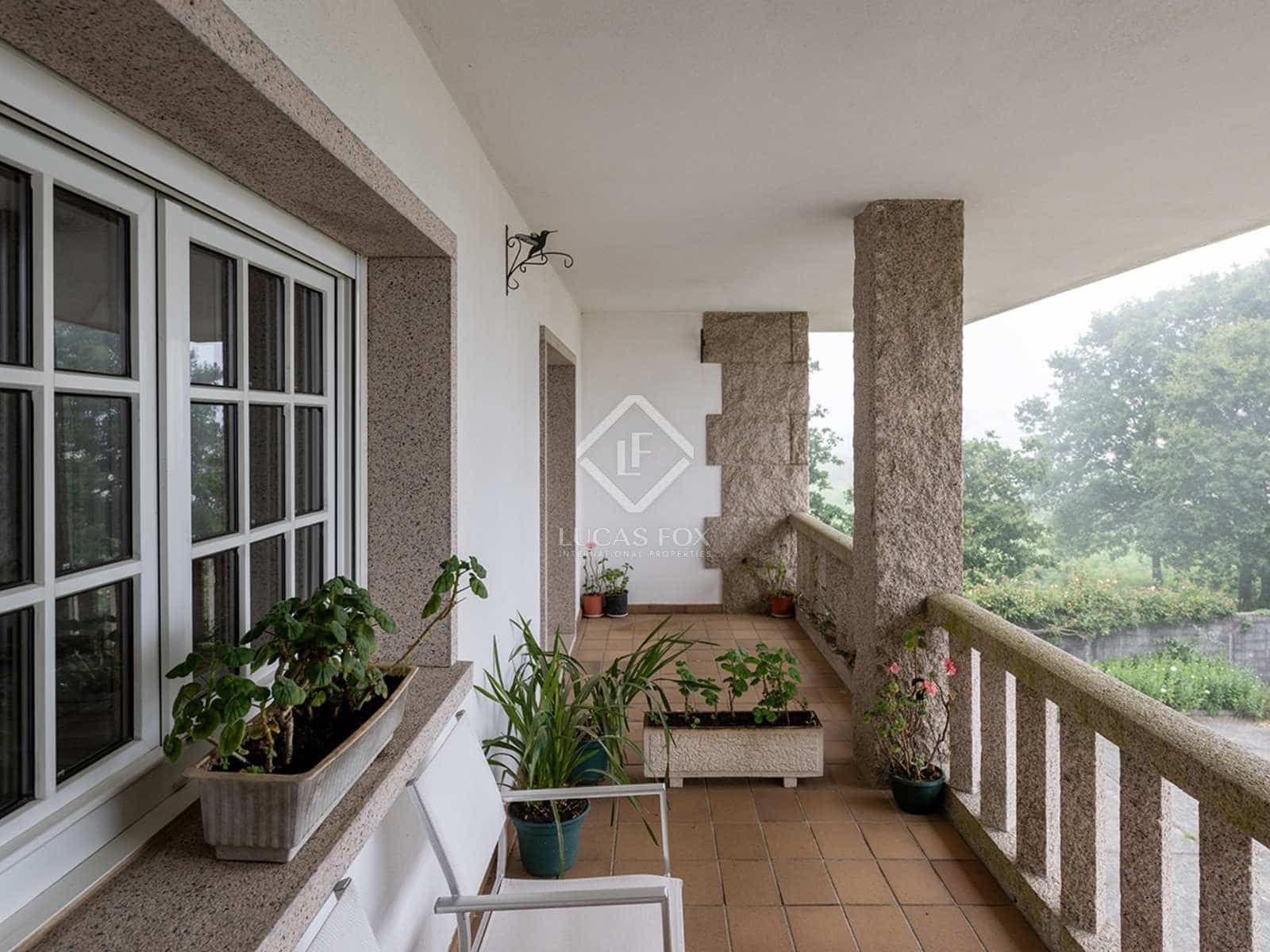 9 soveværelse Villa til salg i Santiago de Compostela med swimmingpool garage - € 1.200.000 (Ref: 8431976)