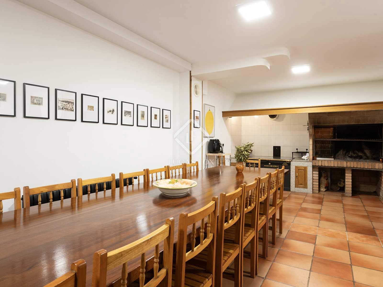 9 soveværelse Villa til salg i Santiago de Compostela med swimmingpool garage - € 1.200.000 (Ref: 8431976)