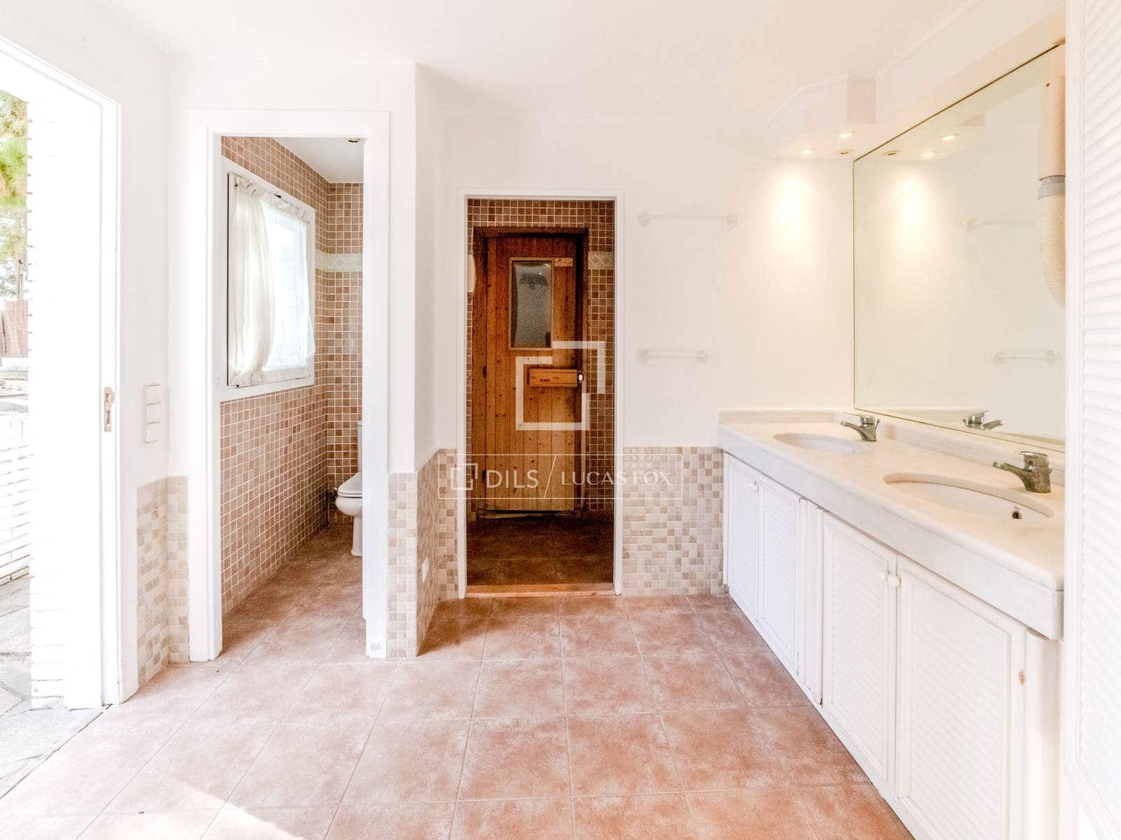 5 soverom Villa til salgs i Sitges med svømmebasseng garasje - € 3 650 000 (Ref: 8432070)