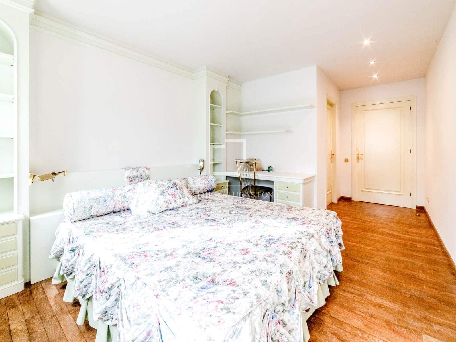 5 soverom Villa til salgs i Sitges med svømmebasseng garasje - € 3 650 000 (Ref: 8432070)