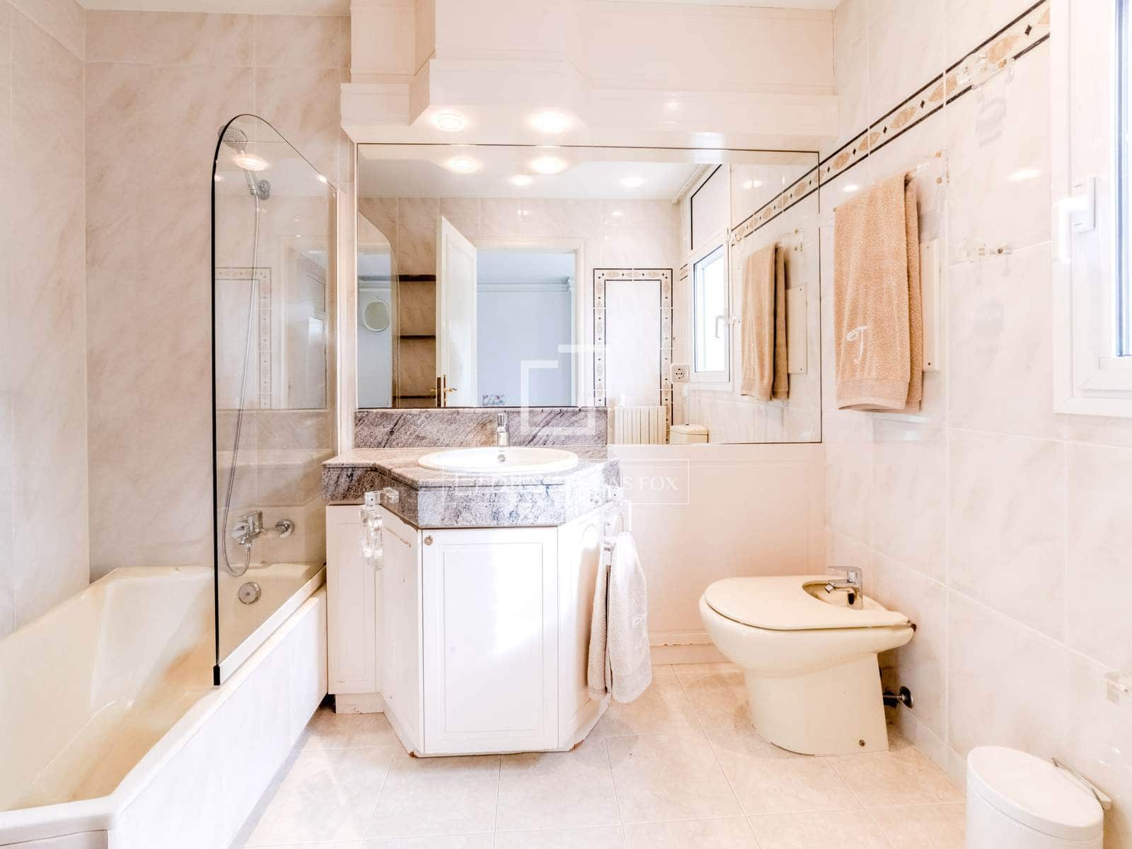 5 soverom Villa til salgs i Sitges med svømmebasseng garasje - € 3 650 000 (Ref: 8432070)