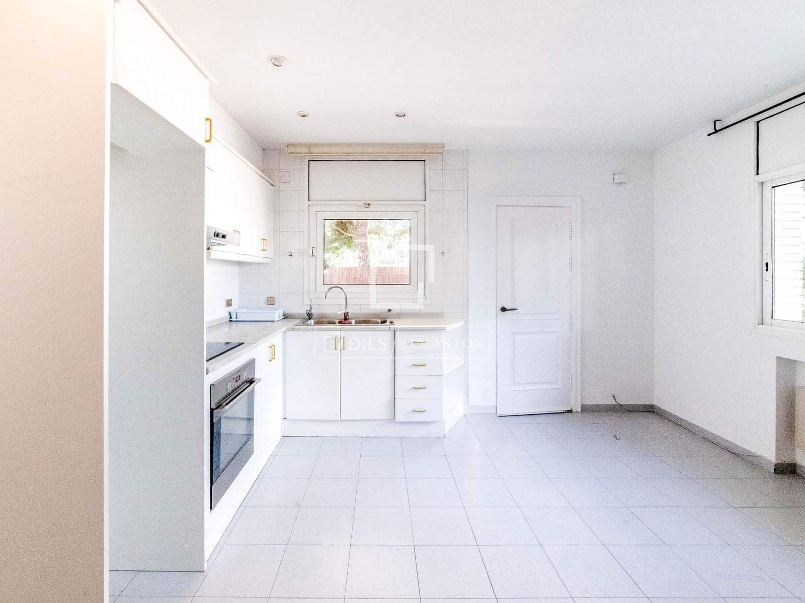 5 soverom Villa til salgs i Sitges med svømmebasseng garasje - € 3 650 000 (Ref: 8432070)