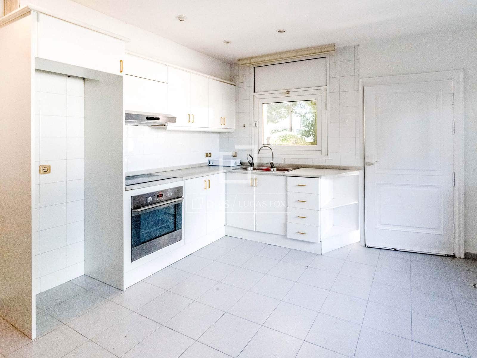 5 soverom Villa til salgs i Sitges med svømmebasseng garasje - € 3 650 000 (Ref: 8432070)