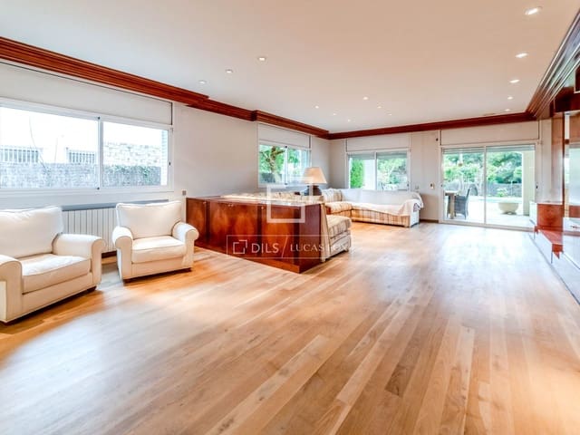 5 makuuhuone Huvila myytävänä paikassa Sitges mukana uima-altaan 
autotalli - 3 650 000 € (Ref: 8432070)