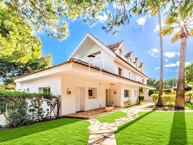 5 makuuhuone Huvila myytävänä paikassa Sitges mukana uima-altaan 
autotalli - 3 650 000 € (Ref: 8432070)