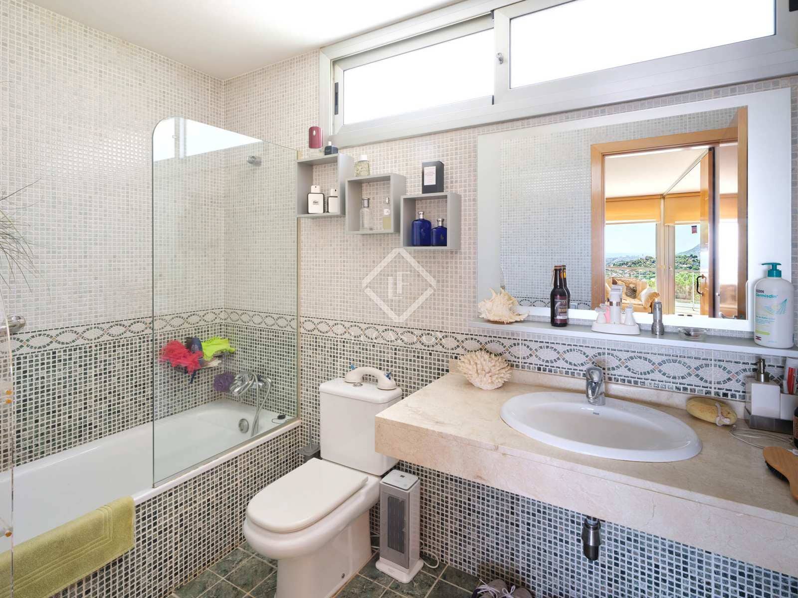 4 soverom Villa til salgs i Premia de Dalt med svømmebasseng garasje - € 1 350 000 (Ref: 8435224)