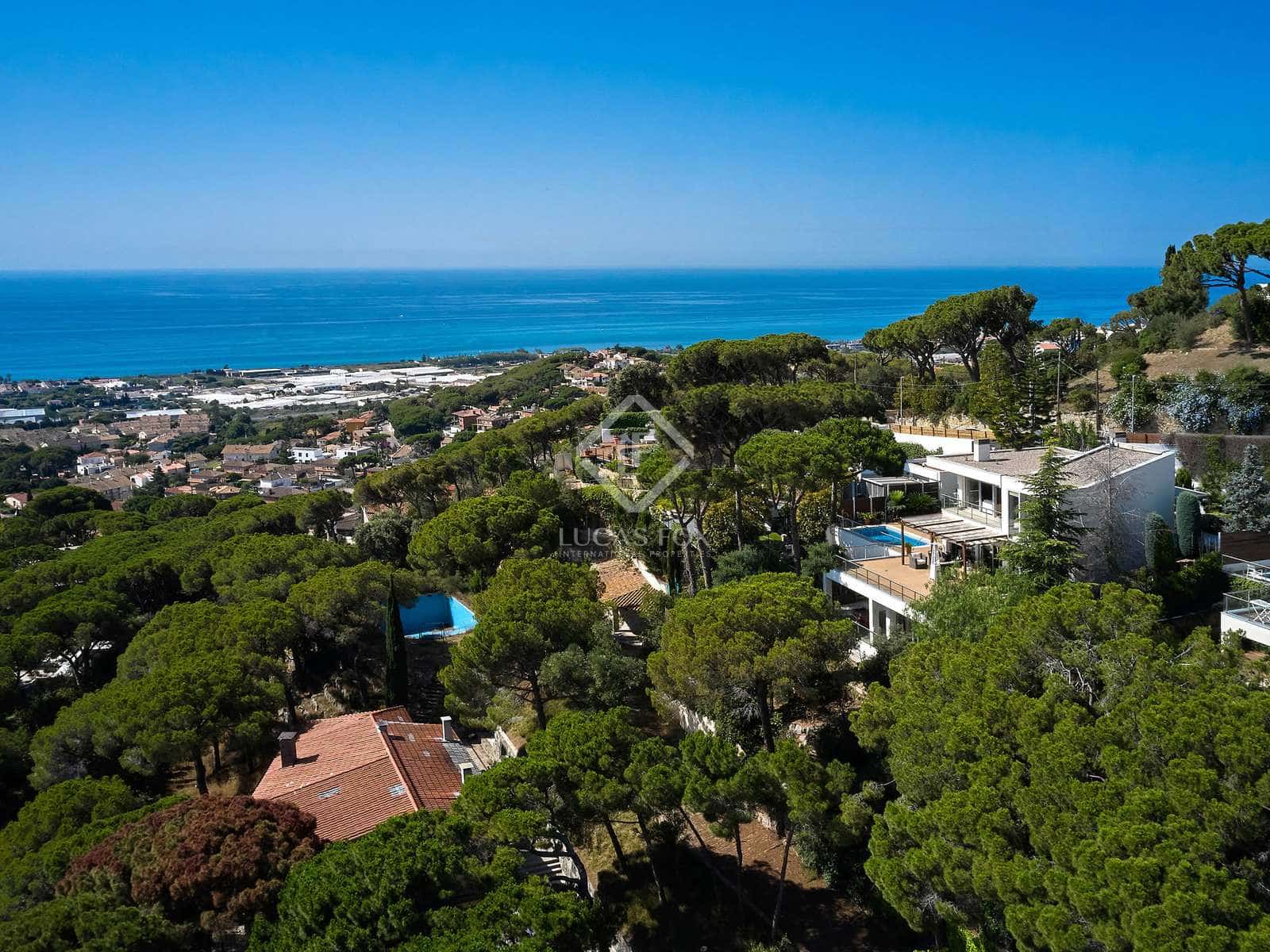 4 soverom Villa til salgs i Premia de Dalt med svømmebasseng garasje - € 1 350 000 (Ref: 8435224)