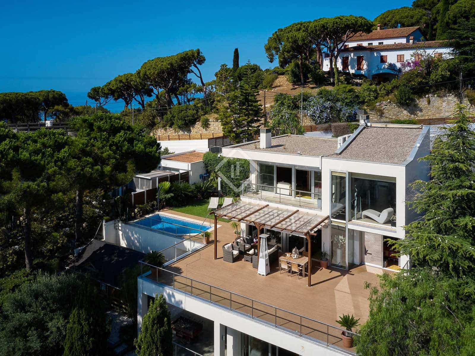 4 soverom Villa til salgs i Premia de Dalt med svømmebasseng garasje - € 1 350 000 (Ref: 8435224)